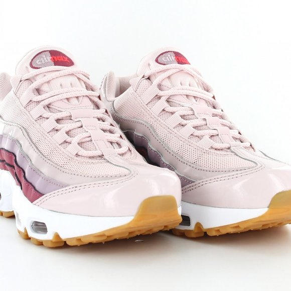 Nike Shoes - Nike Air Max 95 LX